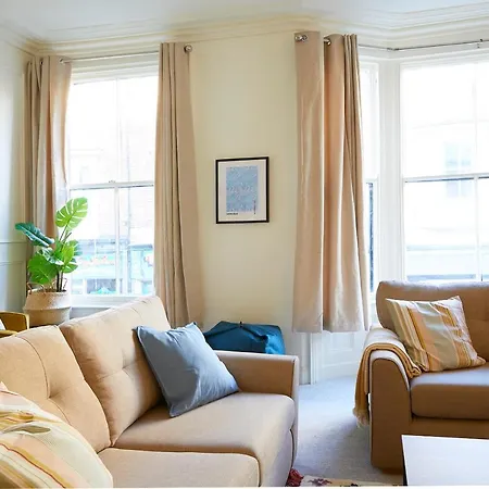 The Stoop, Stunning Sea Views! Scarborough
